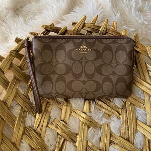 Coach Signature Double Corner Zip Wristlet Brown